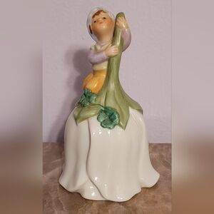 AVON 1983 "Good Luck Bell" Pixie/Elf Porcelain Bell- Vintage****